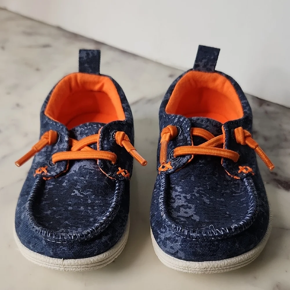 Cat & Jack Kids' Denim Moccasins with Orange Laces Sz 5